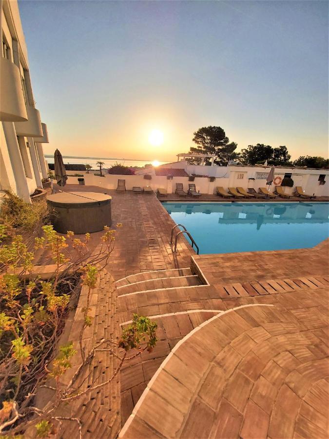 City Walls Rooftop Terrace Duplex @ Citycenter & Beach لاغوس المظهر الخارجي الصورة