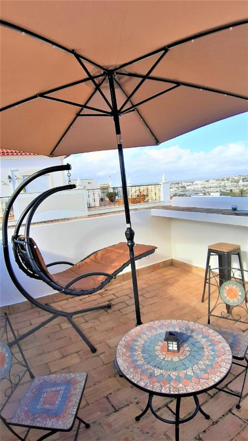 City Walls Rooftop Terrace Duplex @ Citycenter & Beach لاغوس المظهر الخارجي الصورة
