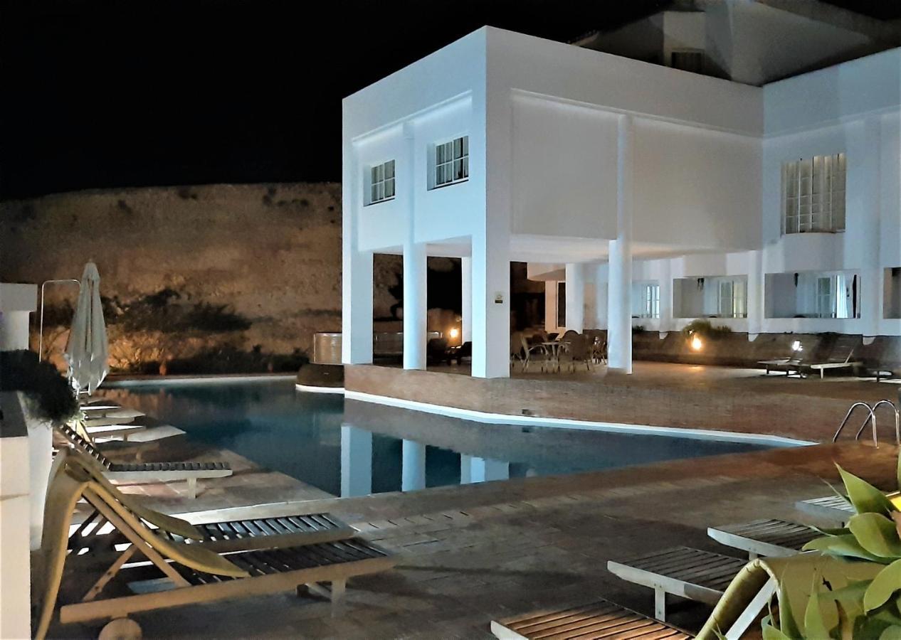 City Walls Rooftop Terrace Duplex @ Citycenter & Beach لاغوس المظهر الخارجي الصورة