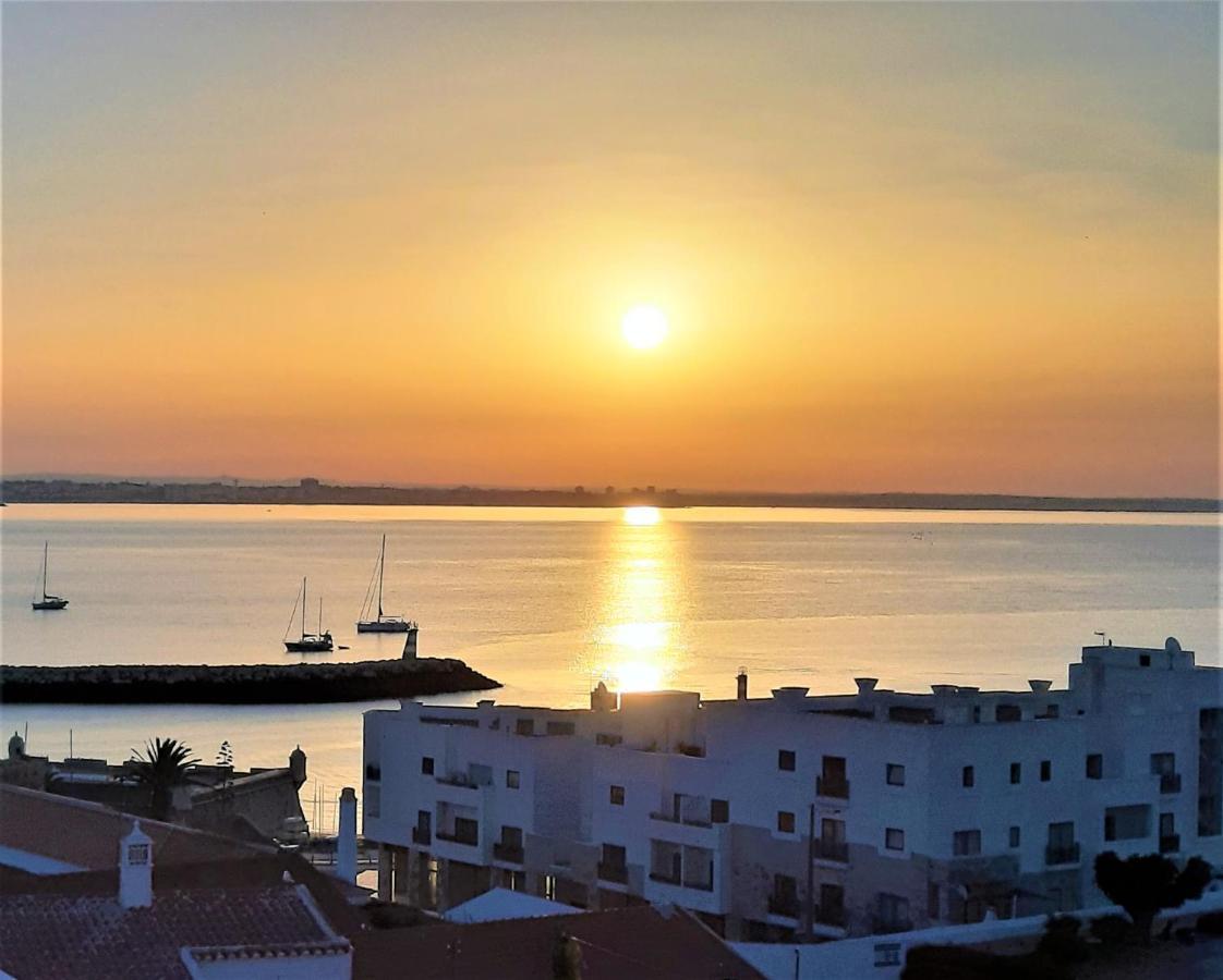 City Walls Rooftop Terrace Duplex @ Citycenter & Beach لاغوس المظهر الخارجي الصورة